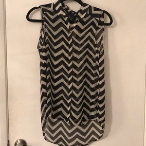 H&M Tops - SEE THROUGH FLOWY SHIRT H&M Tops - SEE THROUGH FLOWY SHIRT